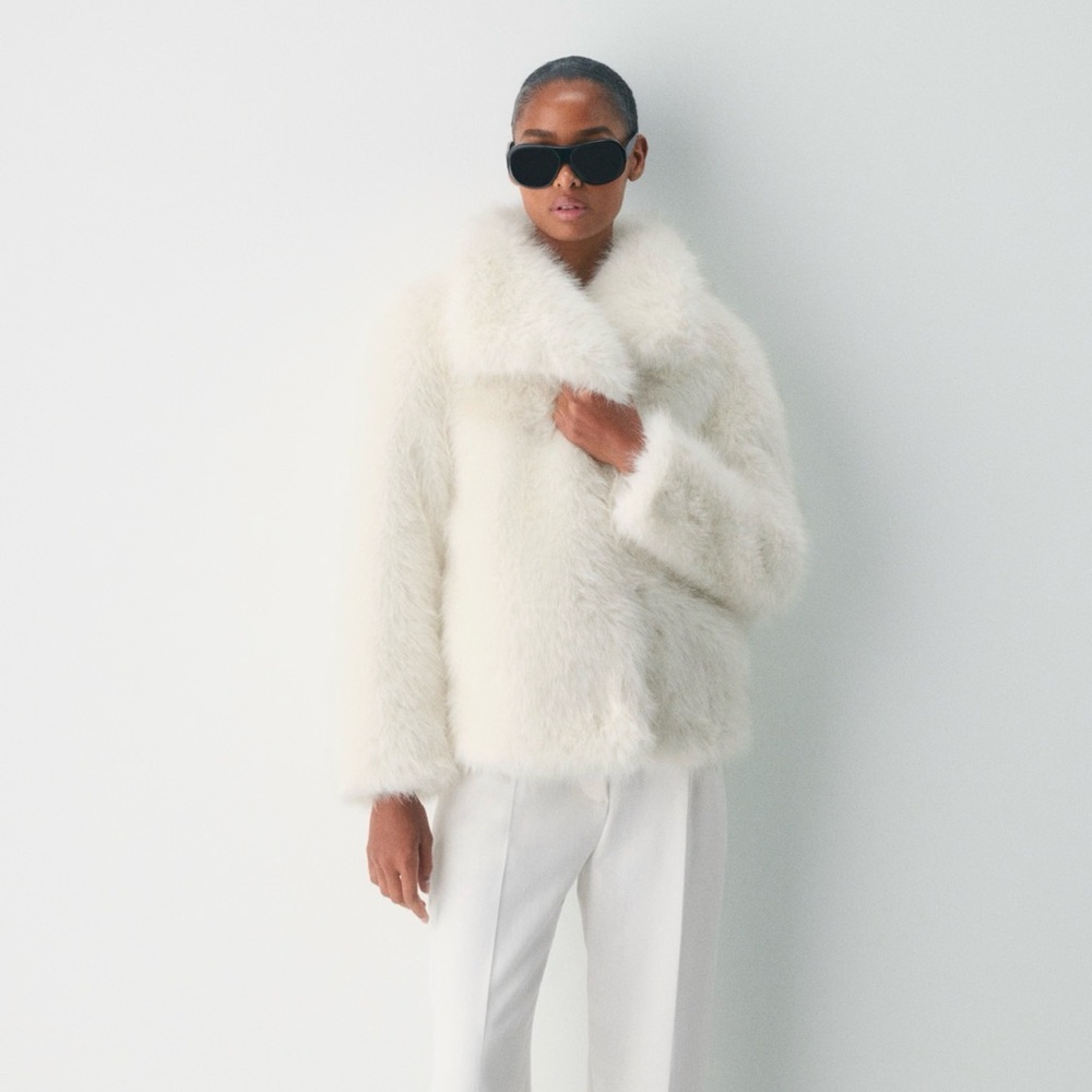 Aritzia St Moritz Coat Light Birch S NWT